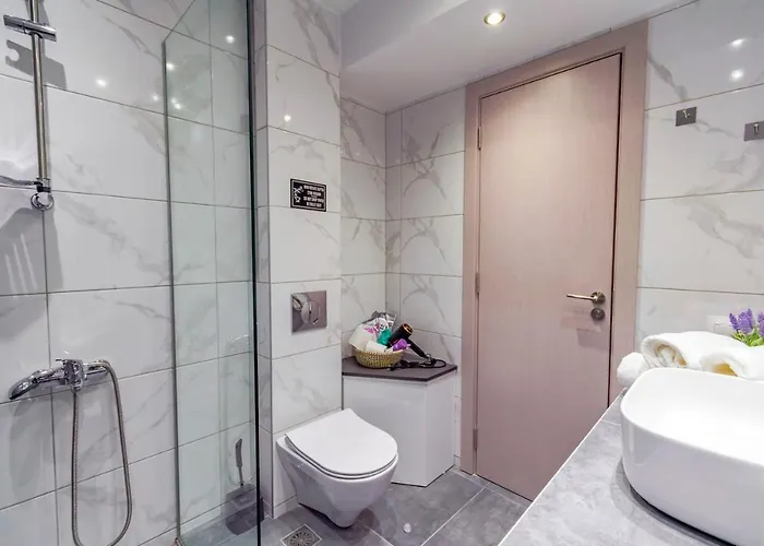 Tsimiski Contemporary 3 * Soluň